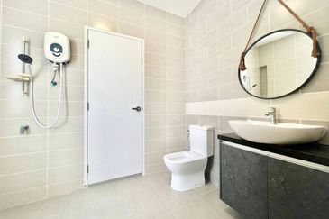 Parkfield Residences, Tropicana Heights