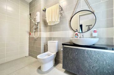 Parkfield Residences, Tropicana Heights