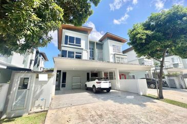 Parkfield Residences, Tropicana Heights