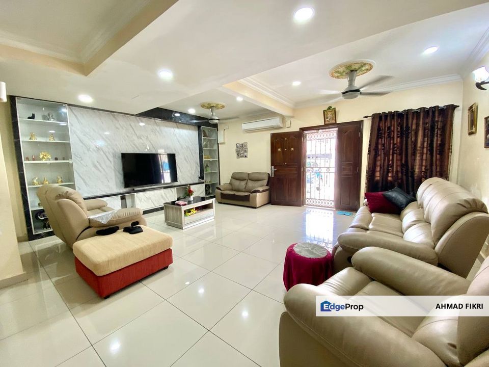 [ RENOVATED WITH APPROVAL ] Double Storey Terrace House Taman Kajang Utama Kajang, Selangor, Kajang