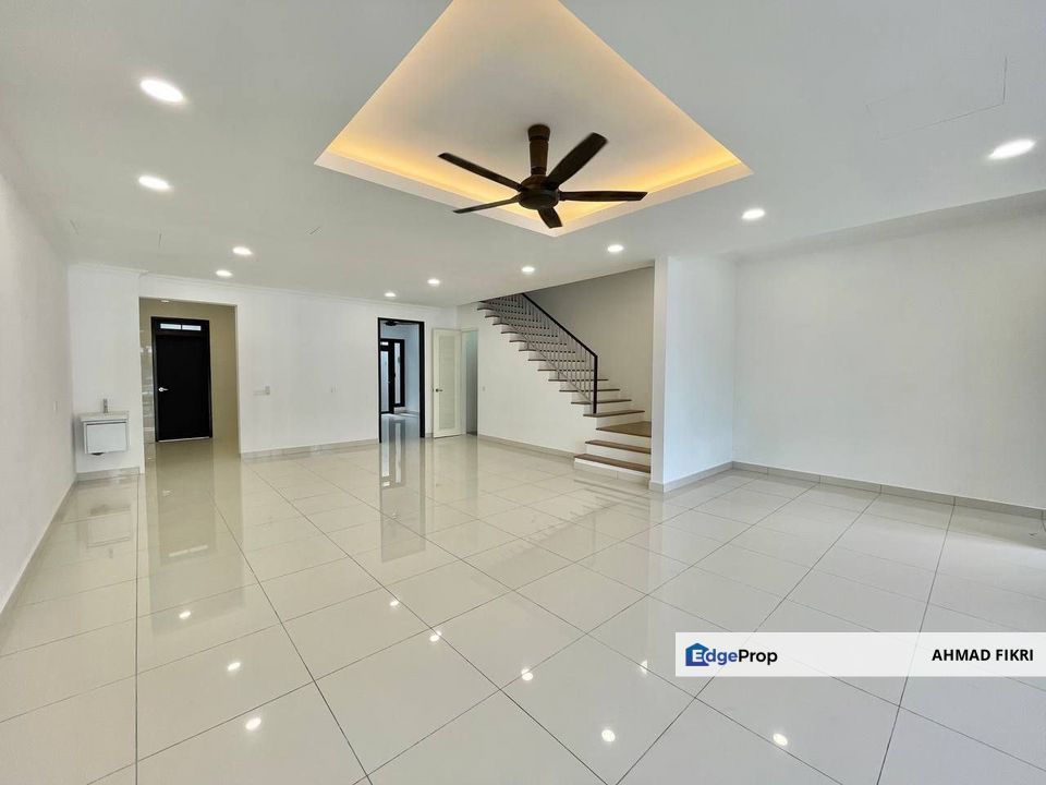 Double Storey Superlink House Lagenda Gardens Bukit Jelutong Jalan Teratak Bukit Jelutong, Selangor, Shah Alam