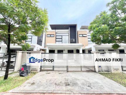 Double Storey Superlink @ Akasia Cahaya Alam Seksyen U12 Shah Alam, Selangor, Shah Alam