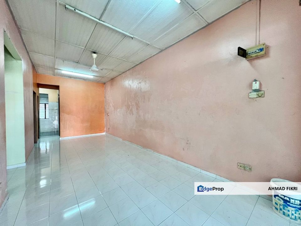Single Storey Terrace Taman Desa Sentosa, Teras Jernang Bangi, Selangor, Bangi