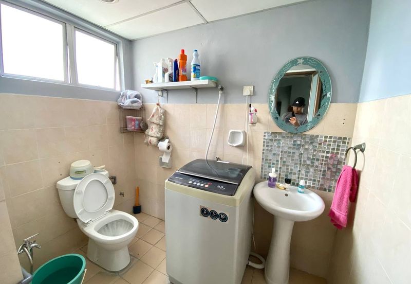 Pangsapuri Damai Mewah B