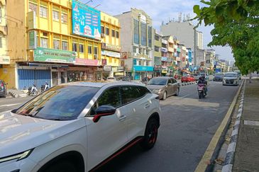 Jalan Sentul