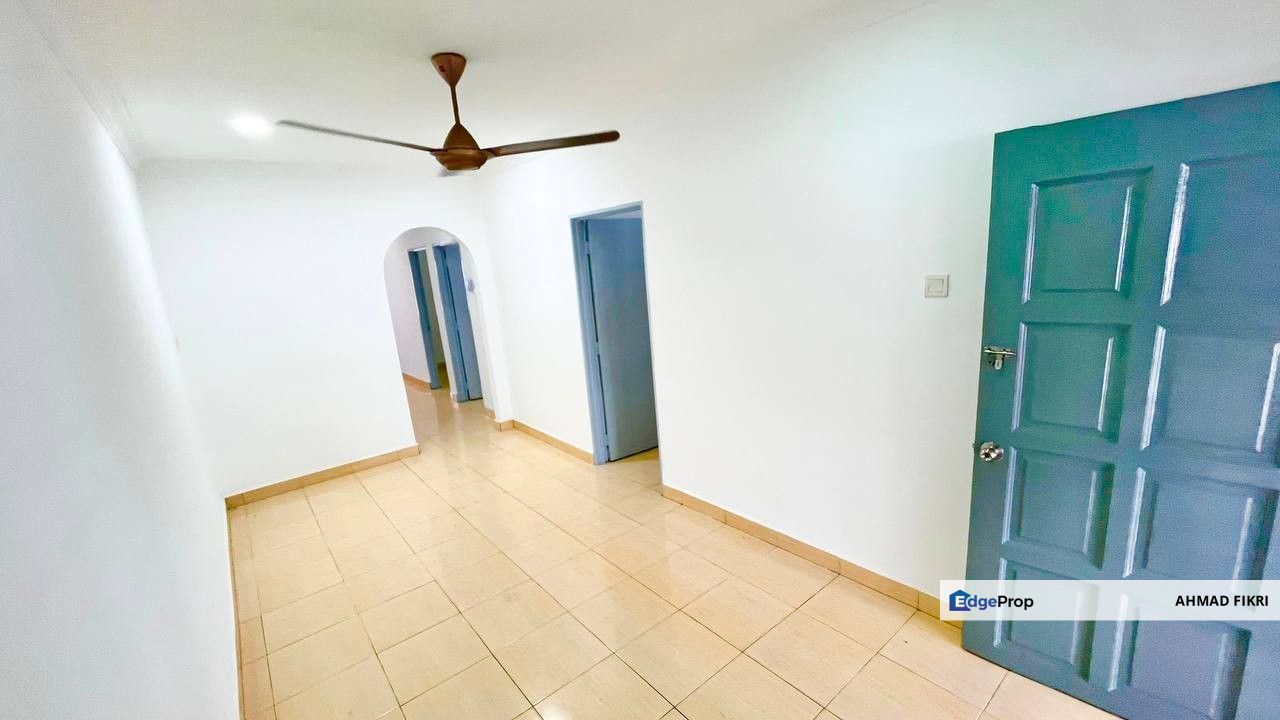 Taman Sungai Besi Indah Single Storey Terrace House Seri Kembangan, Selangor, Seri Kembangan