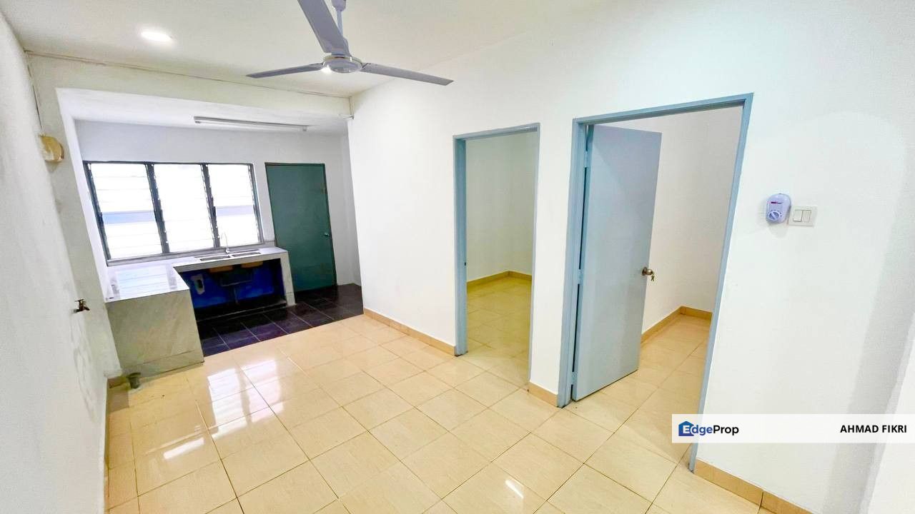 Taman Sungai Besi Indah Single Storey Terrace House Seri Kembangan, Selangor, Seri Kembangan