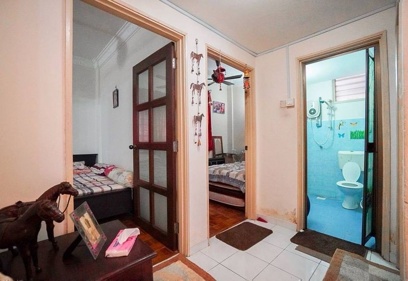 Sri Puteri (Earls Court), Ukay Perdana