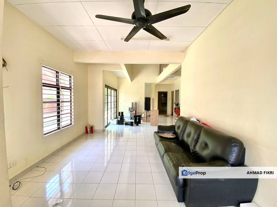 Taman Desa Utama Sg Merab Kajang Double Storey Semi Detached House , Selangor, Sepang