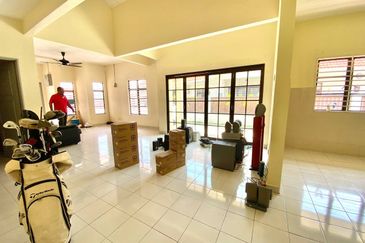 Aneka 43 @ Taman Desa Utama, Kajang