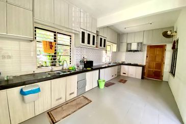 Aneka 43 @ Taman Desa Utama, Kajang