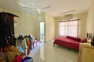 Aneka 43 @ Taman Desa Utama, Kajang