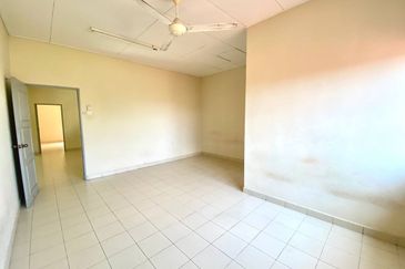 Aneka 43 @ Taman Desa Utama, Kajang