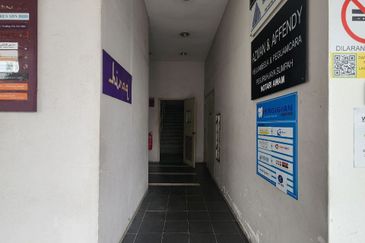 Laman Seri Business Park