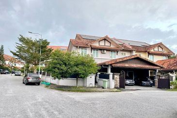 Avenue 2, Lake Valley