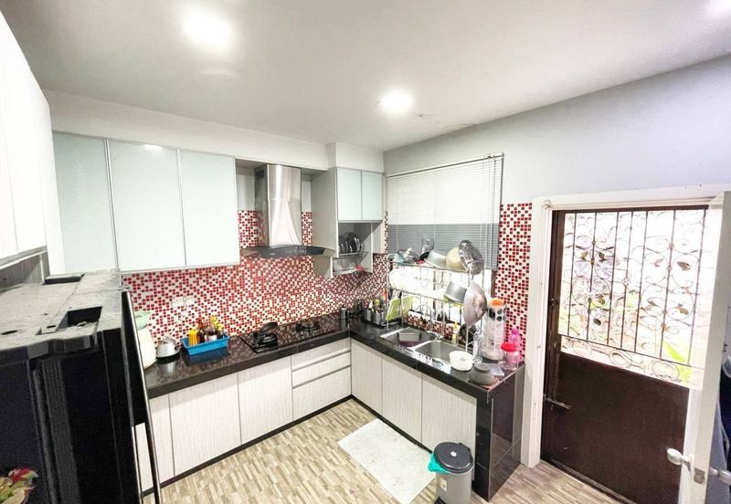 Avenue 2, Lake Valley