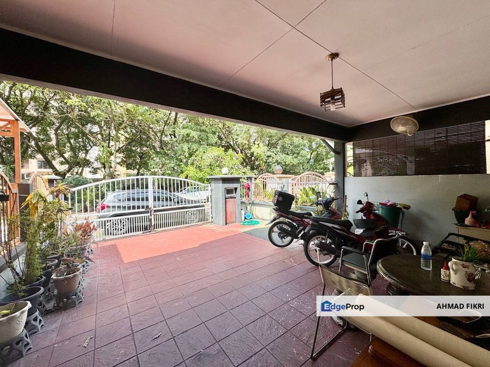 [ FACING OPEN ] Double Storey Terrace Taman Kinrara Seksyen 4, Puchong, Selangor, Puchong