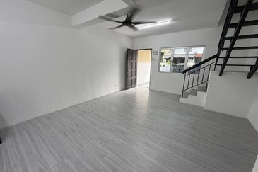 Taman Tasik Semenyih (Lake Residence)