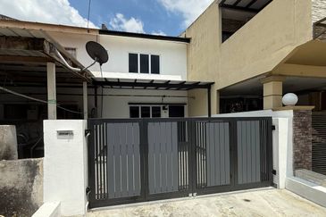 Taman Tasik Semenyih (Lake Residence)