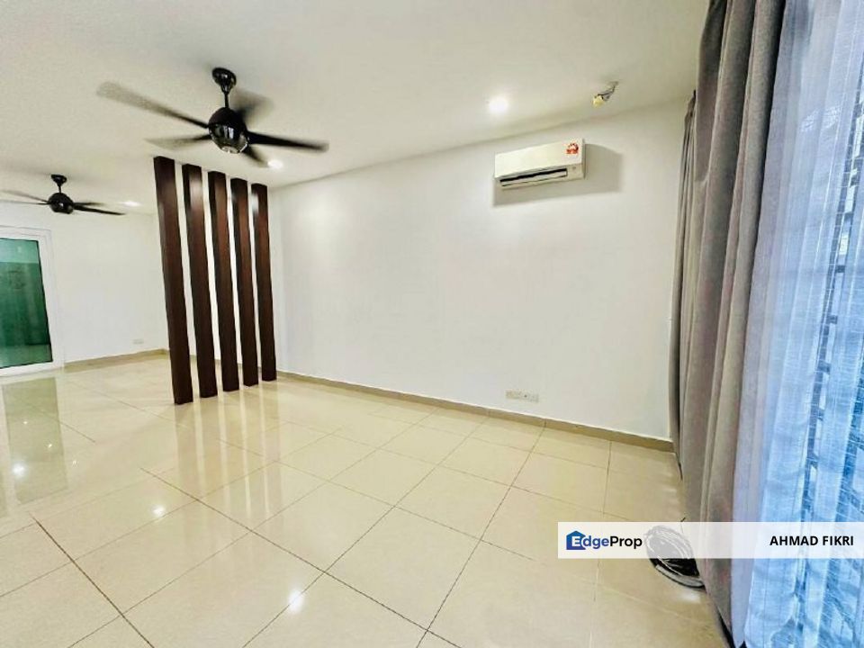 Double Storey Terrace House Laman Glenmarie Phase 1 Shah Alam Selangor, Selangor, Glenmarie