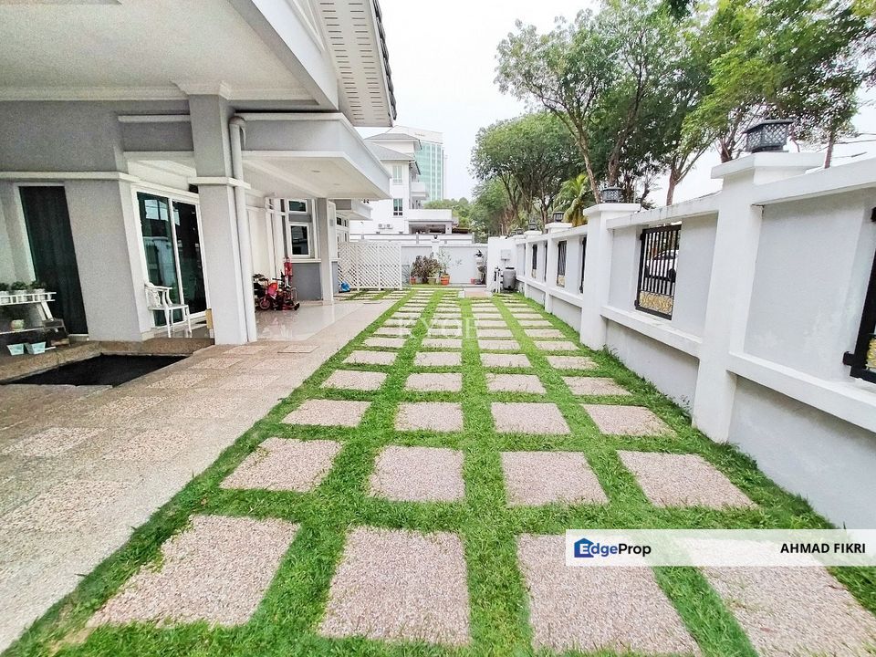 [ FULLY FURNISHED ] 2.5 Storey Bungalow Seksyen 10 Shah Alam Selangor, Selangor, Shah Alam