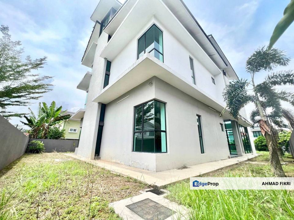 Taman Universiti @ Bangi [ COMPLETE WITH CF ] 2.5 Storey Bungalow Selangor, Selangor, Kajang