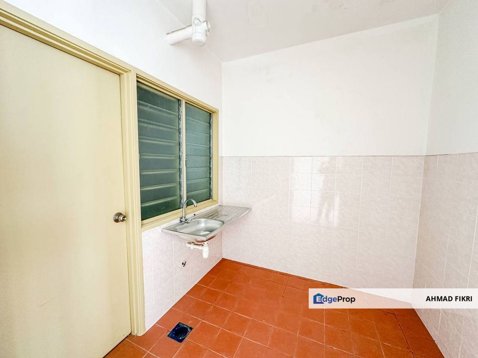 Casa Riana Apartment Puncak Jalil [ CORNER UNIT ] [ LEVEL 5 BLOCK C ] Seri Kembangan Selangor, Selangor, Puncak Jalil