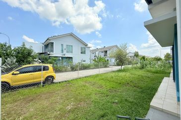 Laman Mawar @ Kota Seriemas