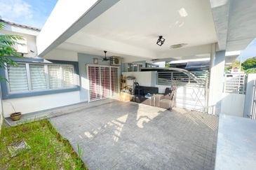 Albury at Mahkota Hills