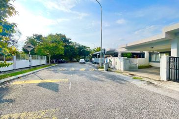 Albury at Mahkota Hills