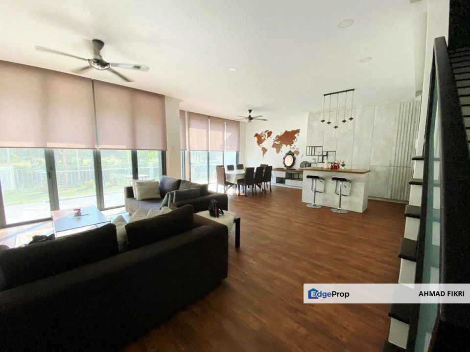 Three Storey Superlink Terrace House @ Thistle Grove Denai Alam, Selangor, Denai Alam