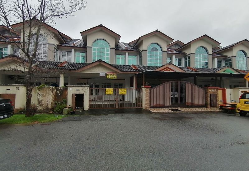 Taman Seroja, Bandar Baru Salak Tinggi