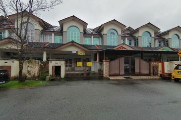 Taman Seroja, Bandar Baru Salak Tinggi