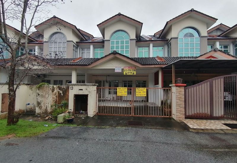 Taman Seroja, Bandar Baru Salak Tinggi