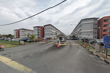 Rumah Pangsa Impian, Bandar Saujana Putra