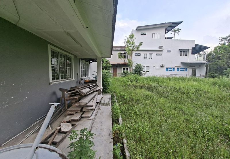 Taman Saujana Puchong