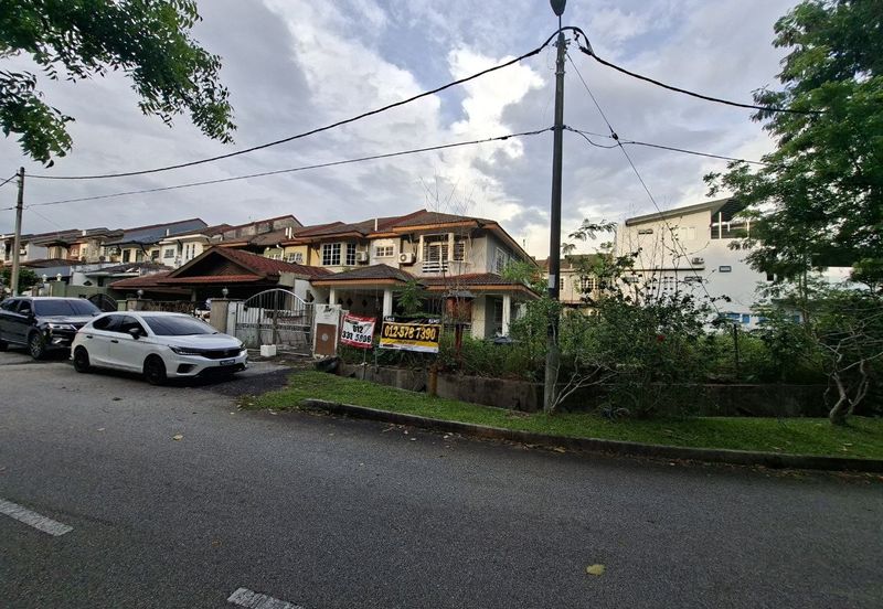 Taman Saujana Puchong