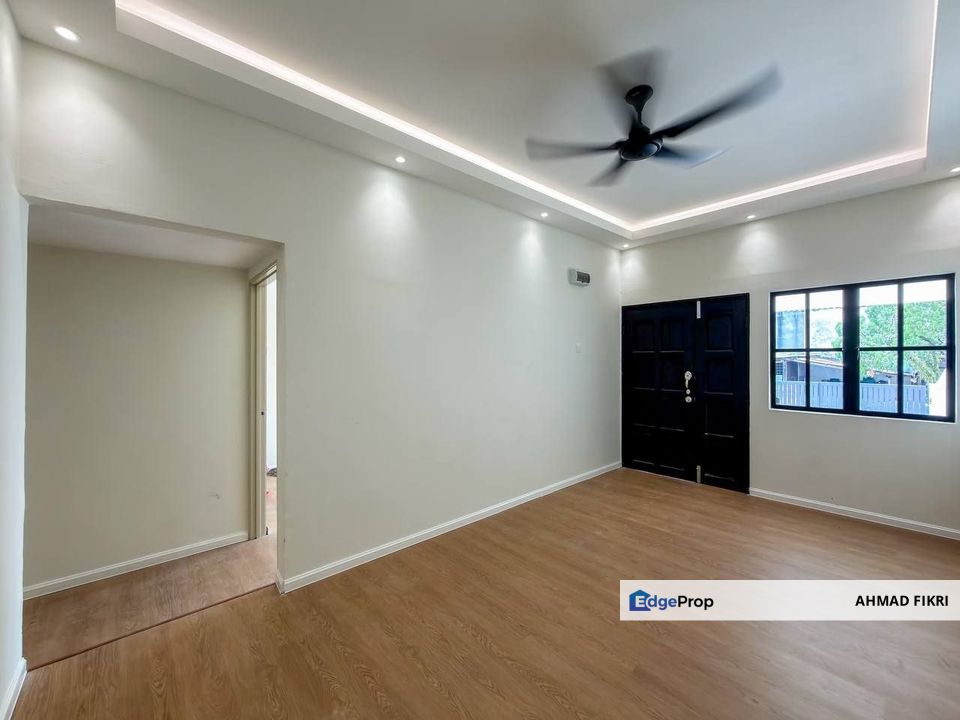 Taman Dusun Jaya Semenyih [ NEWLY REFURBISHED ] Single Storey Terrace House , Selangor, Semenyih