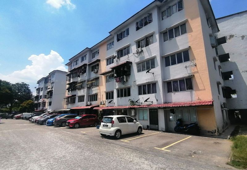 Pangsapuri Anggerik, Kajang