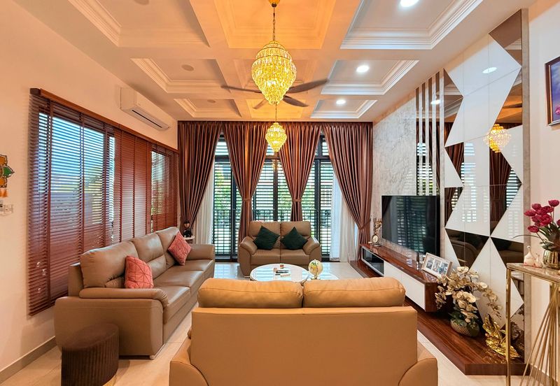 The Mulia Residences CyberjayaThree Storey Terrace House 