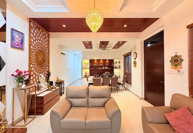 The Mulia Residences CyberjayaThree Storey Terrace House 
