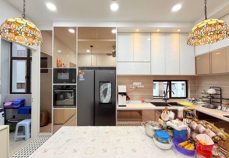 The Mulia Residences CyberjayaThree Storey Terrace House 