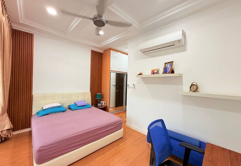 The Mulia Residences CyberjayaThree Storey Terrace House 