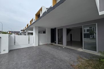 Verna Lake Villas @ Serene Heights