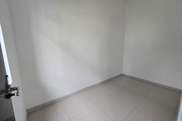 Verna Lake Villas @ Serene Heights