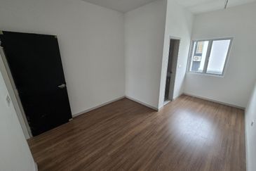 Verna Lake Villas @ Serene Heights