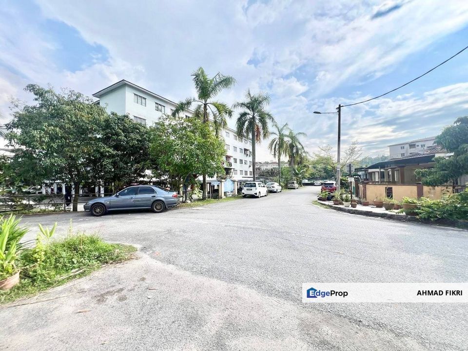 Taman Seri Mewah Double Storey Terrace House @ Kajang, Selangor, Kajang
