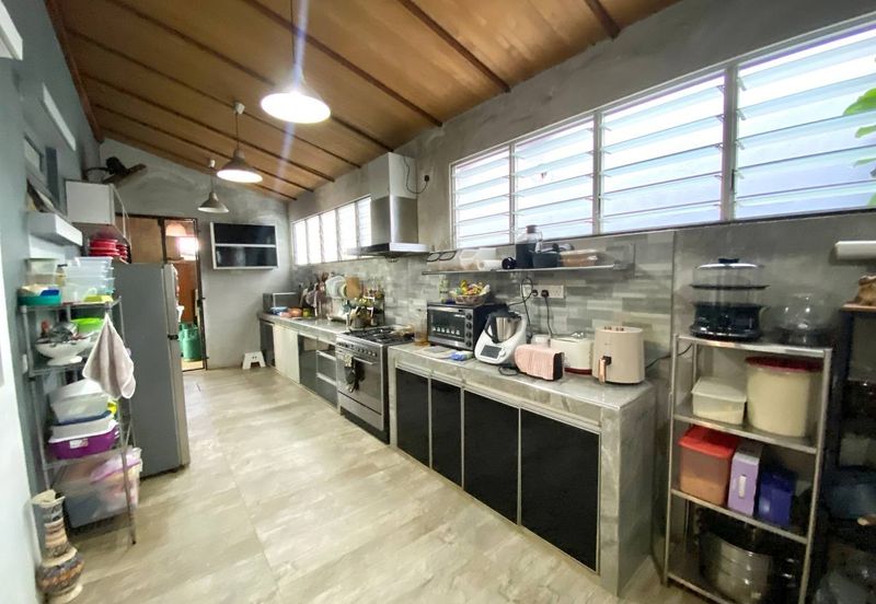 Bangi Lakehill Villas