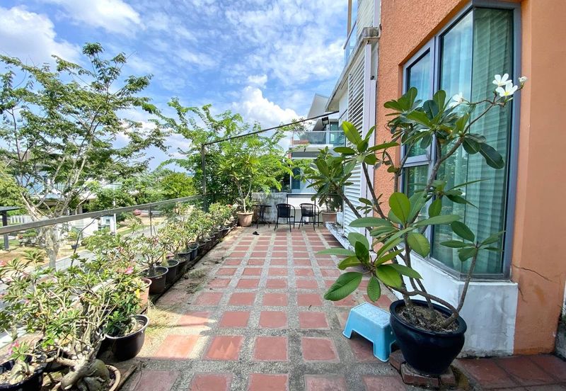 Bangi Lakehill Villas