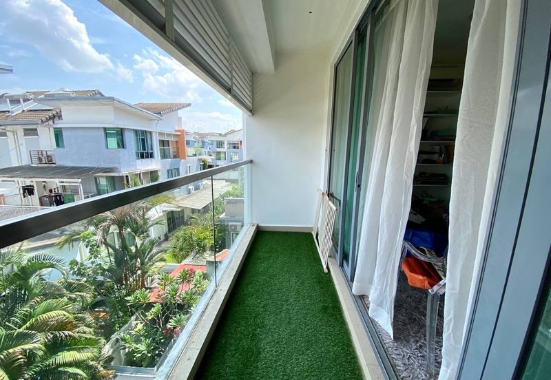 Bangi Lakehill Villas